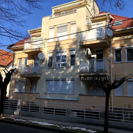 Klára Appartman Apartamento